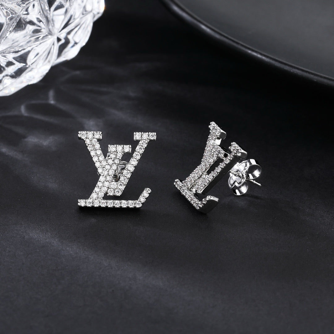 Louis Vuitton Set Silver