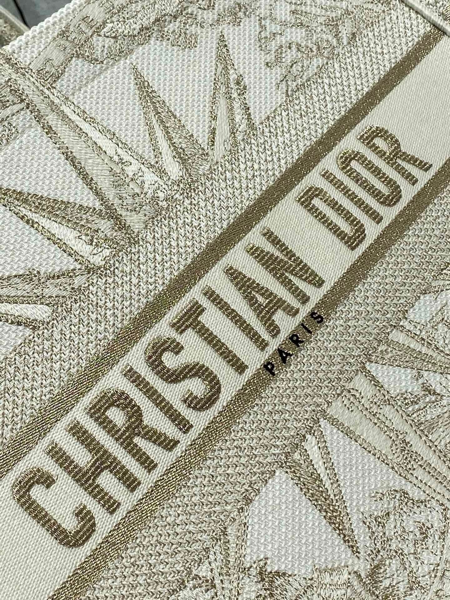 Christian Dior