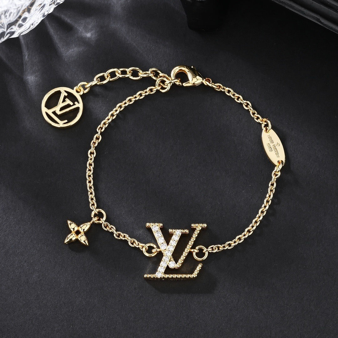 Louis Vuitton Set Gold