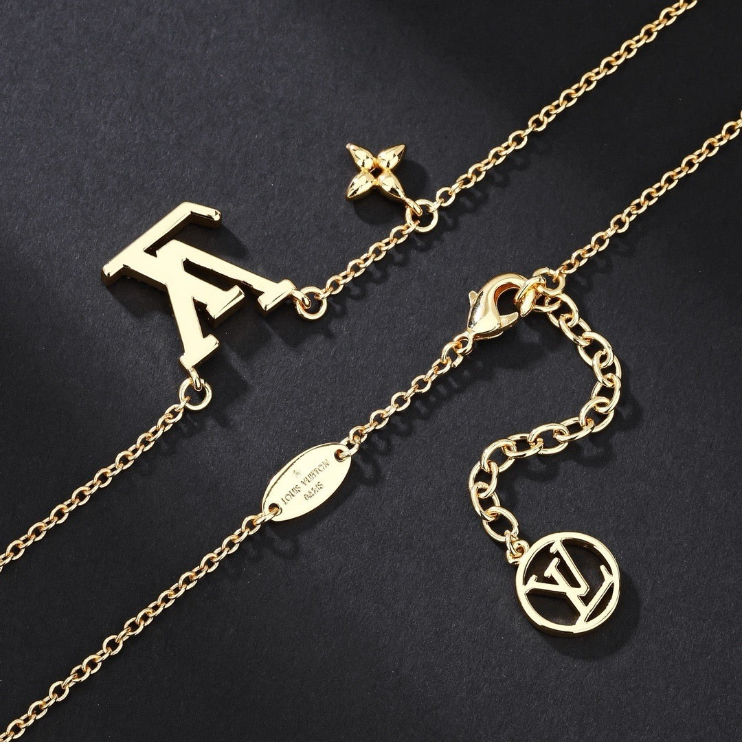 Louis Vuitton Set Gold