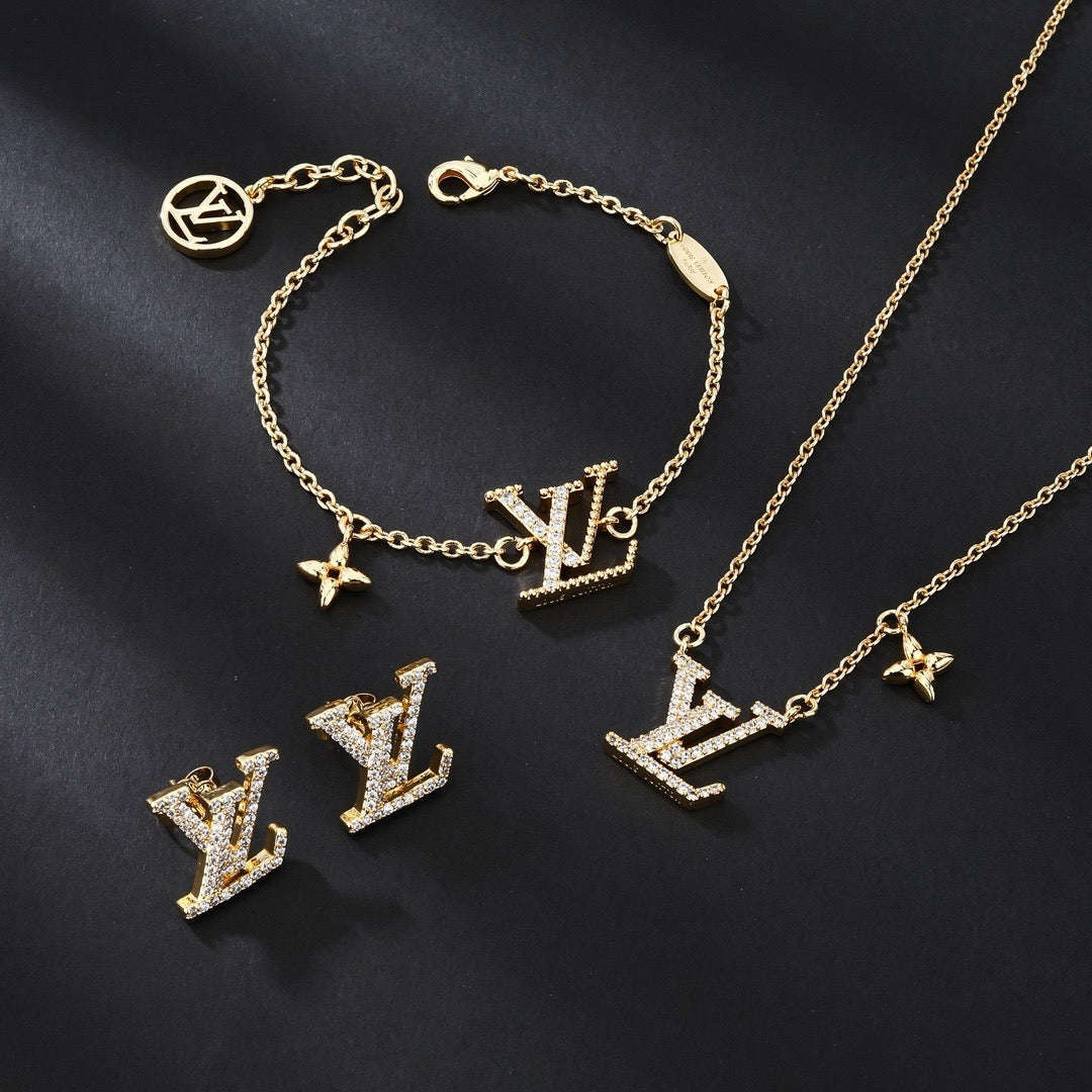 Louis Vuitton Set Gold