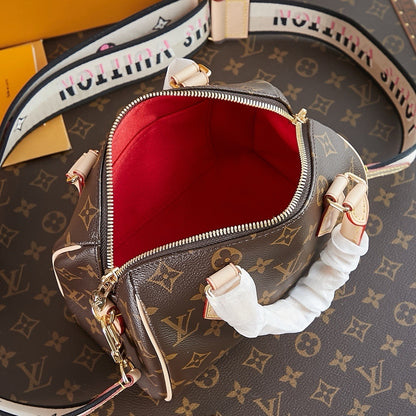 Louise Vuitton Speedy Bandouliere Bag