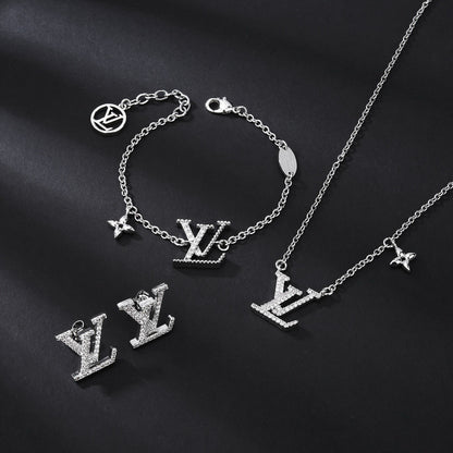 Louis Vuitton Set Silver